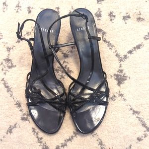 Stewart Weitzman kitten heel size 8